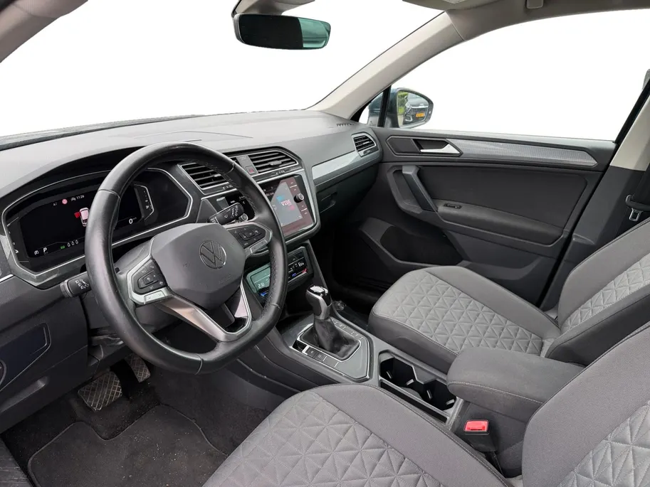 Volkswagen Tiguan 1.4 TSI HYBRIDE, | Metallic | LM velgen | NU Rijklaarprijs! Incl.12 Maanden, APK, Onderhoudsbeurt etc! Premiumpakket gratis!