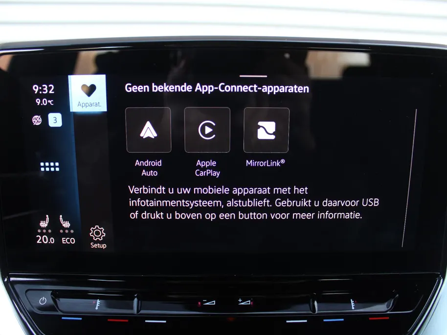 Volkswagen ID.4 Pure 52 kWh | Stuur- / Stoel- / Voorruit Verwarming | Clima | 19' LM | Cruise adapt. | PDC | Navi |
