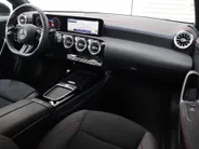 Mercedes-Benz CLA 180 Business Solution AMG l Trekhaak l Panoramadak l stoelverwarming