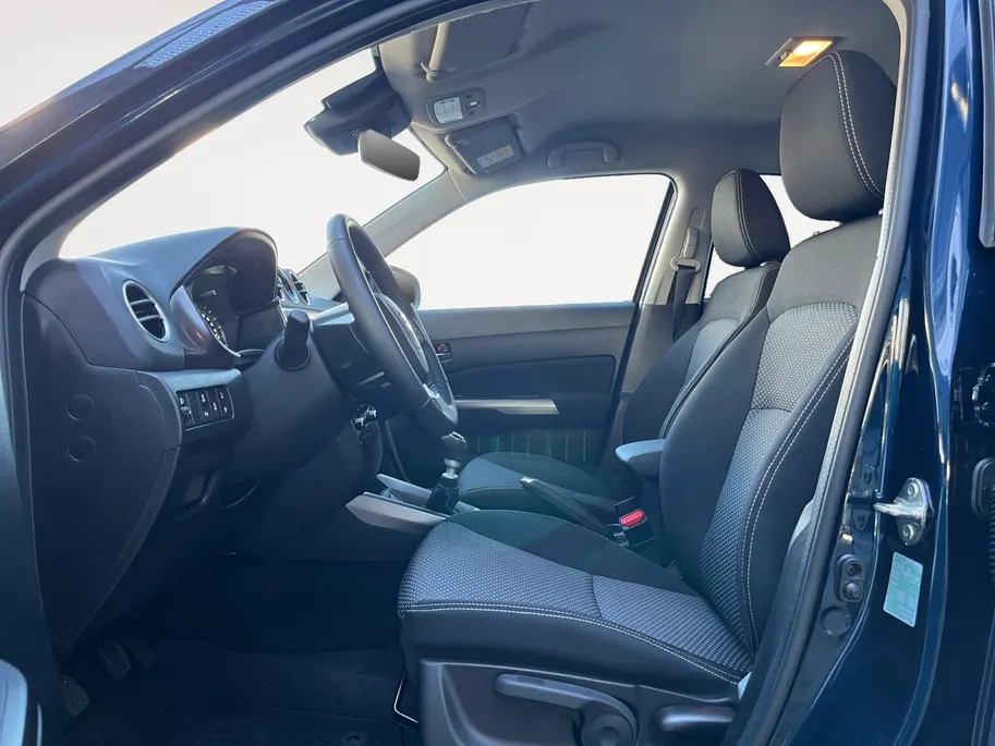 Suzuki Vitara 1.4 Boosterjet Smart Hybrid Select | Lage Kilometerstand | Stoelverwarming | Parkeer Camera | Navigatie | Apple/Android Carplay |