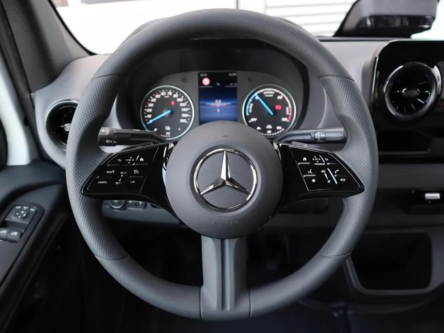 Mercedes-Benz eSprinter 420 L3 Pro 81kWh - voorbereiding PERSONENBUS