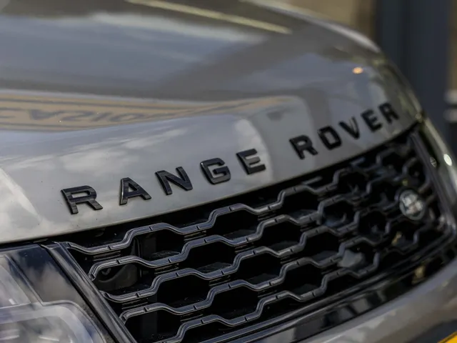 Land Rover Range Rover Sport 2.0 P400e Autobiography Dynamic