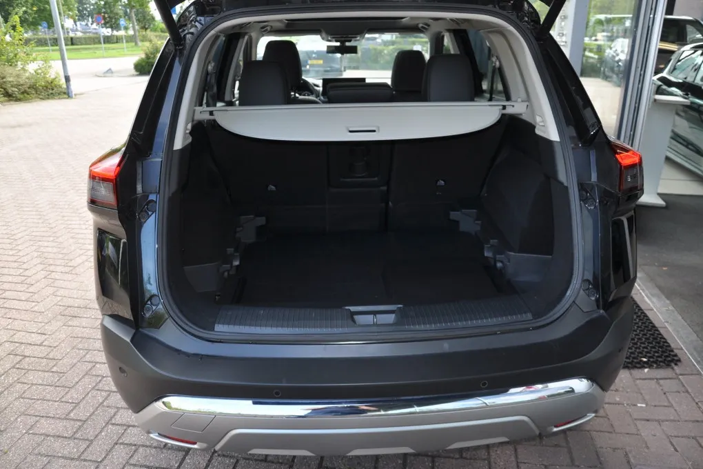 Nissan X-Trail 1.5 e-4ce Tekna. Plus. 4WD Head-Up Leer Schuifdak