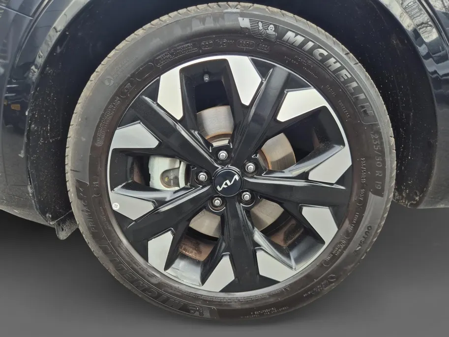 Kia Sportage 1.6 T-GDi Plug-in Hybrid AWD DynamicLine | Cruise Control | Climate Control | Camera | Navigatie | Stoelverwarming | Stuurverwarming | Elektrisch Verstelbare Bestuurdersstoel |