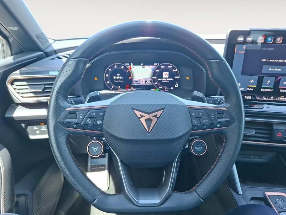 CUPRA Leon 1.5 TSI e-Hybrid PHEV Essential | 99% SOH| Led Koplampen | Apple/Android Carplay | Keyless | Half leder | Stoel/Stuurverwarming | Digital Cockpit | Fabrieksgarantie! |