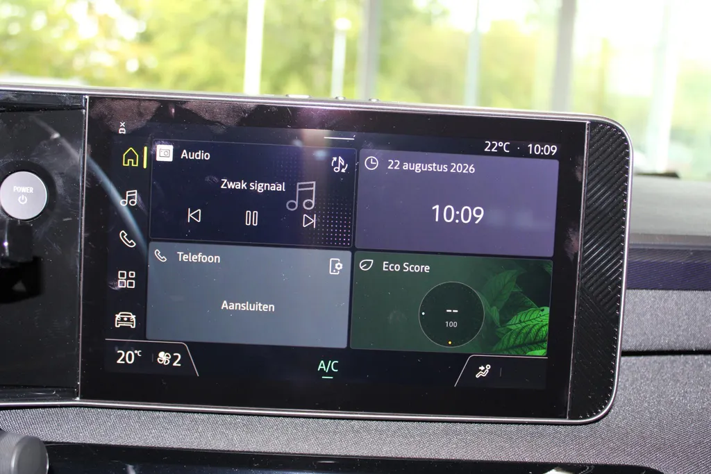 Nissan Micra ENGAGE 40 kWh | 100% electrisch | Parkeersensoren achter | Apple carplay & Android auto | Climate controle | Cruise controle | Bluetooth |