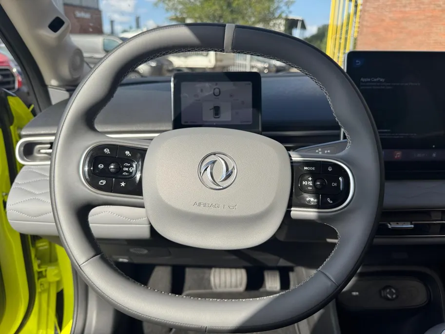 Dongfeng Box Launch Edition 42 kWh | Demo | Blacklime | Zeer compleet | meer dan 310 km range | 360 graden camera | Stoelkoeling/verwarming | Apple Carplay/ Android auto |
