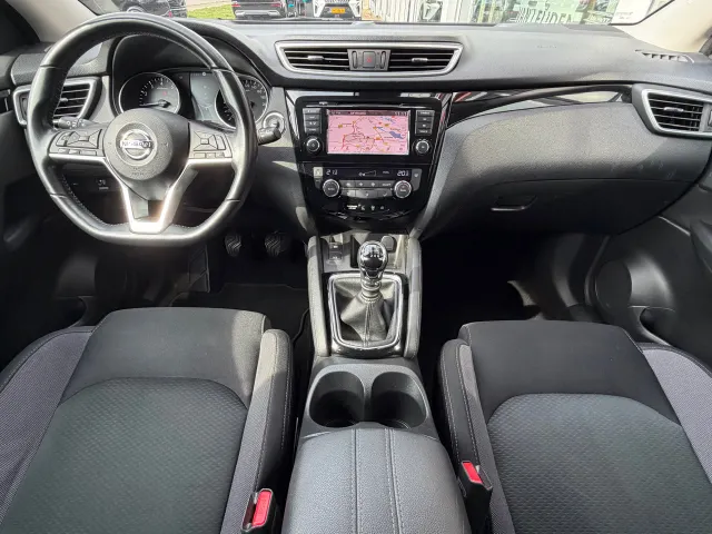 Nissan QASHQAI 1.3 DIG-T 140pk N-Connecta | Panoramadak | Navigatie | 360-camera | Apple CarPlay | Android Auto | Keyless