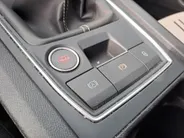 SEAT Leon 1.0 TSI Style Business Intense | Cruise control adaptief | Navigatie | LM Velgen | Apple Carplay/Android Auto | Achteruitrijcamera | airco automatisch