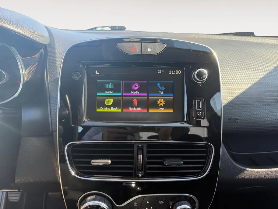 Renault Clio 0.9 TCe Intens | Bluetooth | Cruise & Climate Control | Parkeersensoren | Navigatie | LMV | Onderhoudshistorie | 12 Maanden BOVAG Garantie