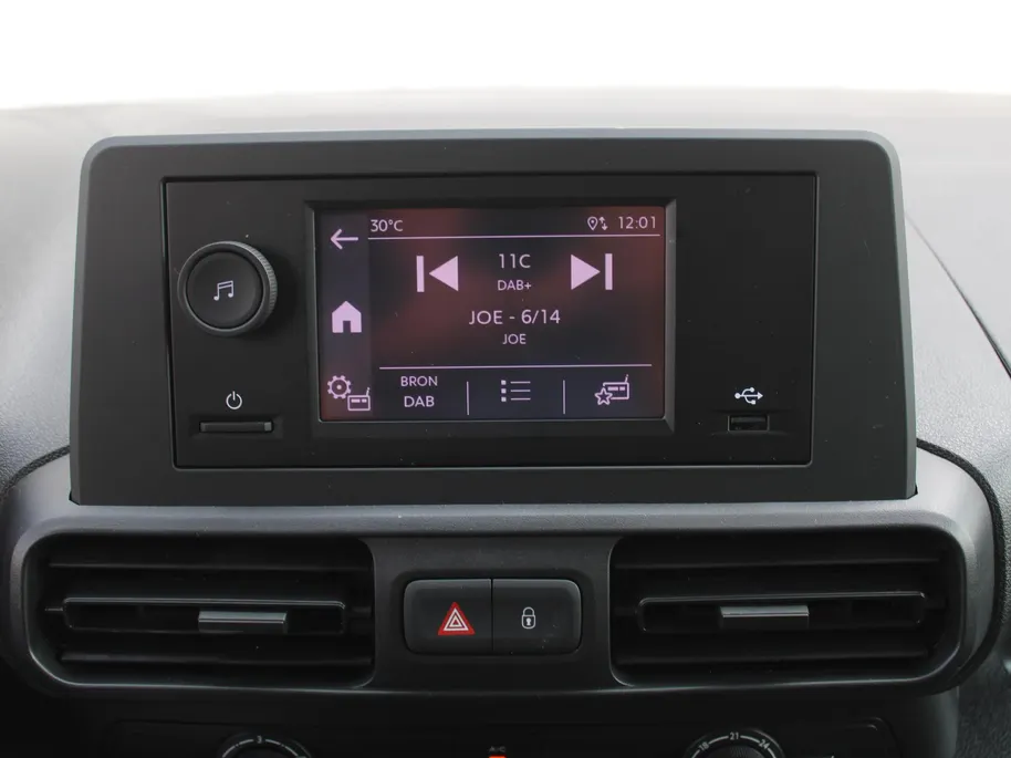Toyota ProAce CITY 1.2 Turbo L1 Comfort | Clima | Cruise | 3-zits | Benzine! Mag alle milieu zones in! |
