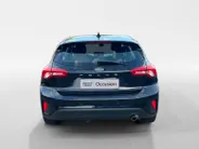Ford Focus 1.0 EcoBoost Titanium Business | Navigatie | Apple carplay & Android auto | Winter pack | BLIS | Parkeersensoren voor en achter | Achteruitrijcamera | Trekhaak | Cruise control | Airco | Bovag garantie |