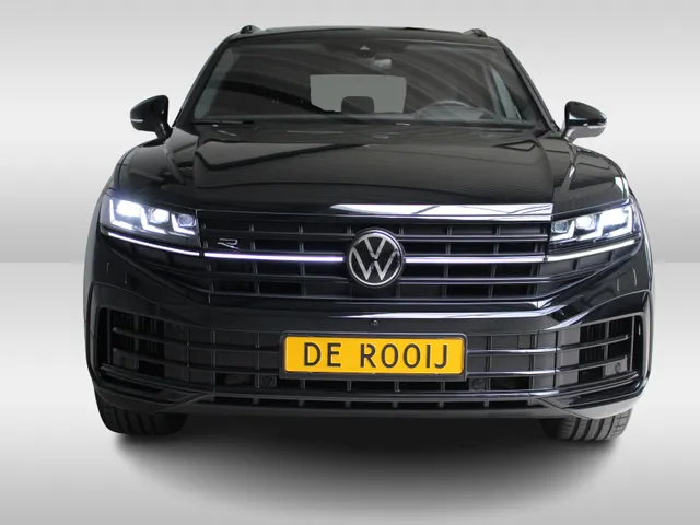 Volkswagen Touareg 3.0 TSi R 4-Motion 462 PK | Panoramadak | Head-Up display | Climate Seats | Keyless | Dynaudio |  Matrix Led