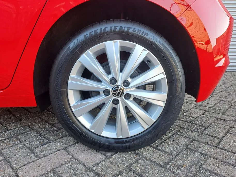 Volkswagen Polo 1.0 TSI Highline | Adaptieve Cruise | Climate | Bluetooth | DAB | Licht Metalen Velgen