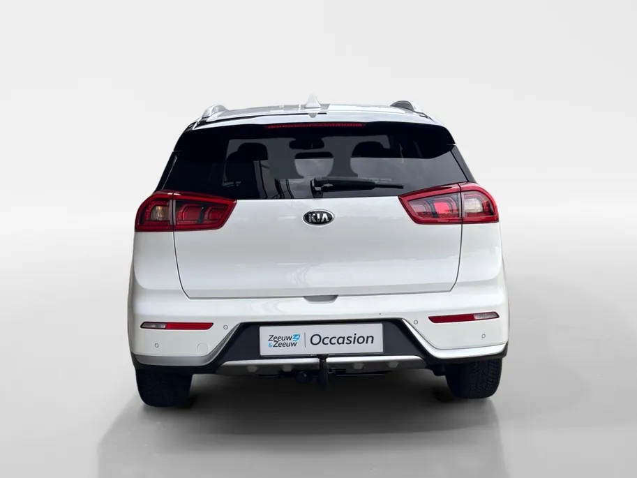 Kia Niro 1.6 GDi Hybrid First Edition | Trekhaak | Achteruitrijcamera | Stoel en stuurverwarming |