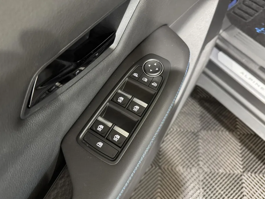 Renault Scénic E-Tech EV87 long range Esprit Alpine Automaat | DEMO - 17% Bijtelling | 360 Camera | Digital Cockpit | Elektrische Achterklep | Adaptive Cruise Control | Apple CarPlay/Android Auto |