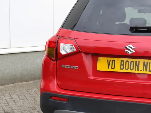 Suzuki Vitara 1.6 Exclusive | Navi | Cruise | Clima | Camera | Trekhaak