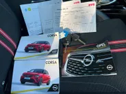 Opel Corsa 1.2 Edition | AUTOMAAT | Carplay | Stoelverwarming | Dodehoek detectie | Climate Control | Draadloze telefoonlader | Parkeercamera
