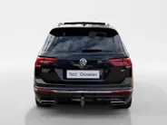 Volkswagen Tiguan Allspace 1.4 TSI Highline 7p. *Automaat*Navi*Schuif/kanteldak*Climate Control*Trekhaak*Stoelverwarming*Lederen bekleding*Parkeerhulp*Elekt. Achterklep*Vol opties!