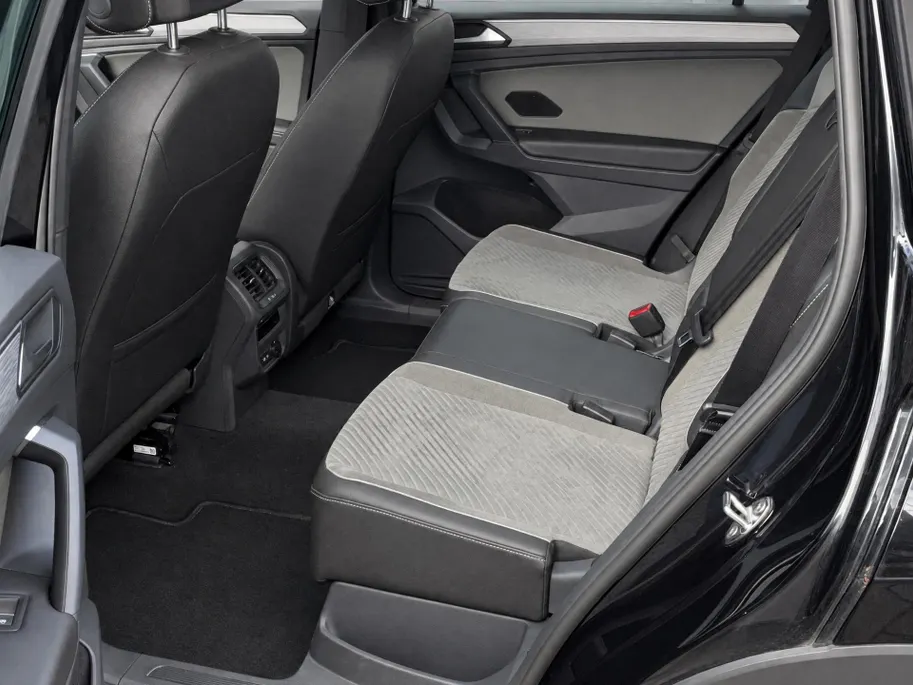 SEAT Tarraco Seat 1.4 TSI e-Hybrid 245pk Xperience Business Intense · Camera · Wegklapbare Trekhaak · Apple/Andorid Car Play · Elek. Achterklep · 20'' Inch ·