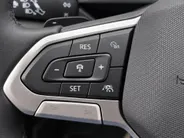 Volkswagen T-Cross 1.5TSI/150PK R-Line ·Trekhaak · Apple/Android Car Play ·  Navigatie · Camera + Parkeersensoren · Garantie t/m 22-10-2027