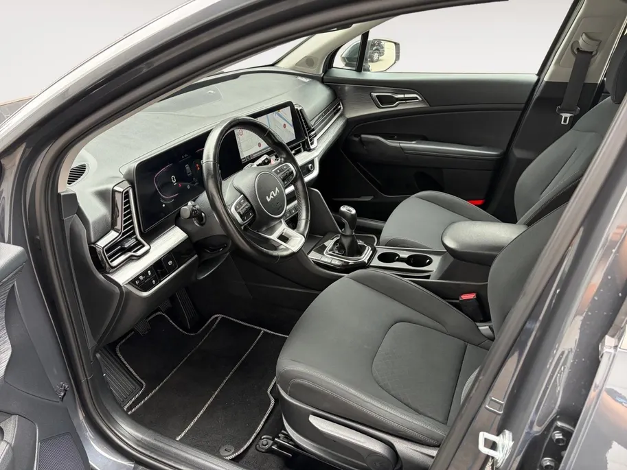 Kia Sportage 1.6 T-GDi MHEV DynamicLine Edition | Stoel- en stuurverwarming | Achteruitrijcamera | Parkeersensoren voor- en achter | Apple/Android Carplay | Navi | Climate control | Cruise control