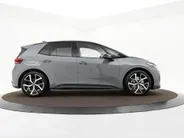 Volkswagen ID.3 Neo Life 61 kWh accu 190 PK Elektr. aandrijving · Comfort Pakket · Zijruiten achter en achterruit getint ·
