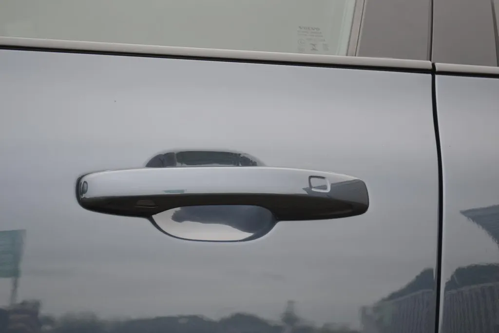 Volvo XC60 T8 PLUG-IN HYBRID AWD ULTIMATE