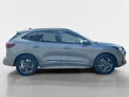 Ford Kuga 2.5 PHEV ST-Line | Uit Voorraad Leverbaar!! | Inkl. Trekhaak | 18 inch lichtmetalen velgen | Sportieve 'ST-Line' bodykit | Electrische Voorruit verwarming |