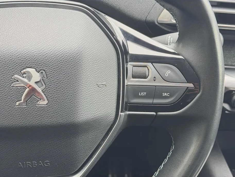 Peugeot 3008 1.2 PureTech Crossway Avantage | Navigatie | Camera | Cruise/Climate Control | 12 MAANDEN GARANTIE!