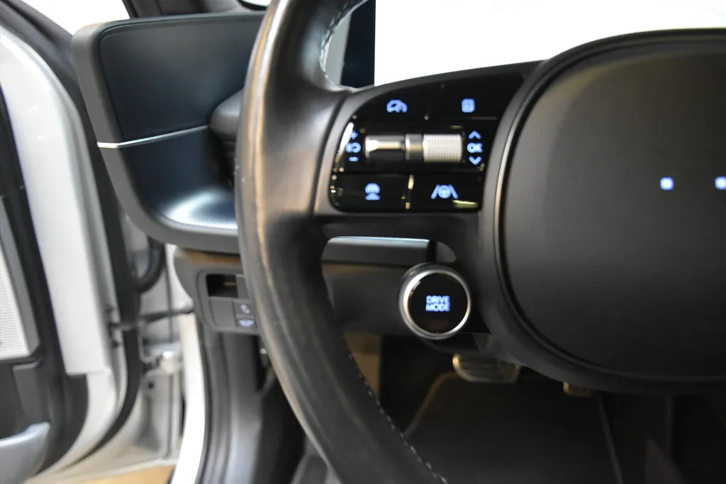 Hyundai IONIQ 6 77,4 kWh 325pk AWD First Edition I SOH 100% I Afn. trekhaak