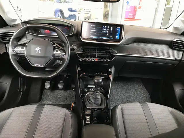 Peugeot 208 1.2 PureTech Allure Pack
