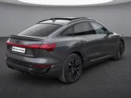 Audi Q8 Sportback e-tron 55 quattro S Line 115 kWh 300kW/408PK · Panoramadak · Luchtvering · 360°Camera · Drive select