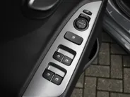 Kia Rio 1.0 T-GDi MHEV GT-Line | Stuur-/stoelverwarming | 17' LM | Camera | Clima | Navi | Cruise | Keyless |