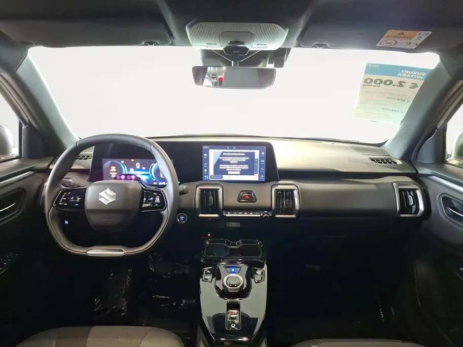 Suzuki e Vitara Style 61 kWh | €2.000.- inruil premie | Direct leverbaar | Hoge instap | Panorama dak | 360 camera | 10 jaar garantie!