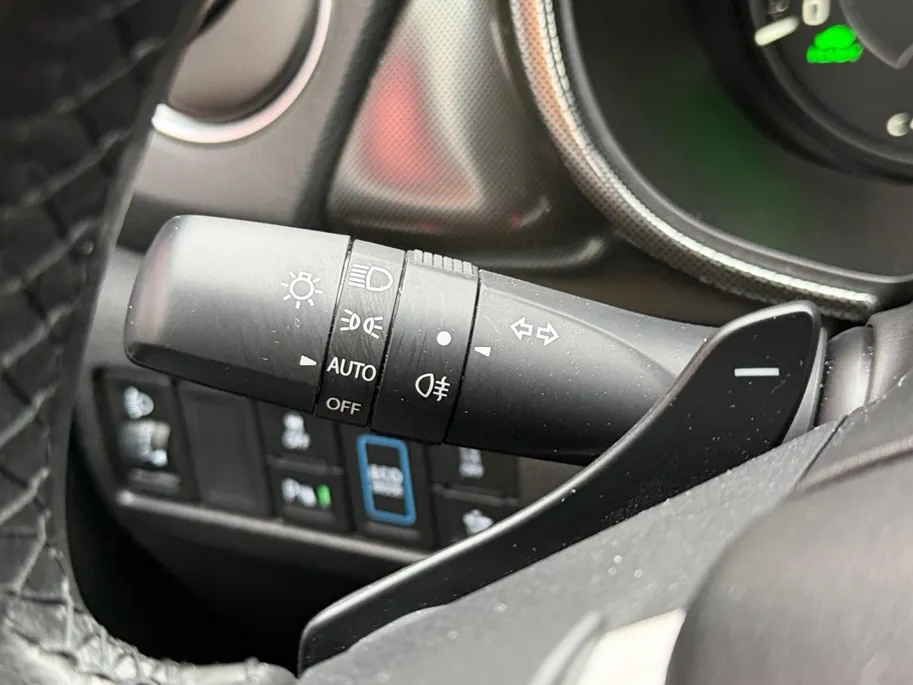 Suzuki Vitara 1.5 Hybrid Style 116PK AUTOMAAT | Parkeer sensoren| Metallic lak| 4 seizoen banden| Camera| Schuif en kanteldak| Navigatie| Stoel verwarming| Adaptieve cruise control