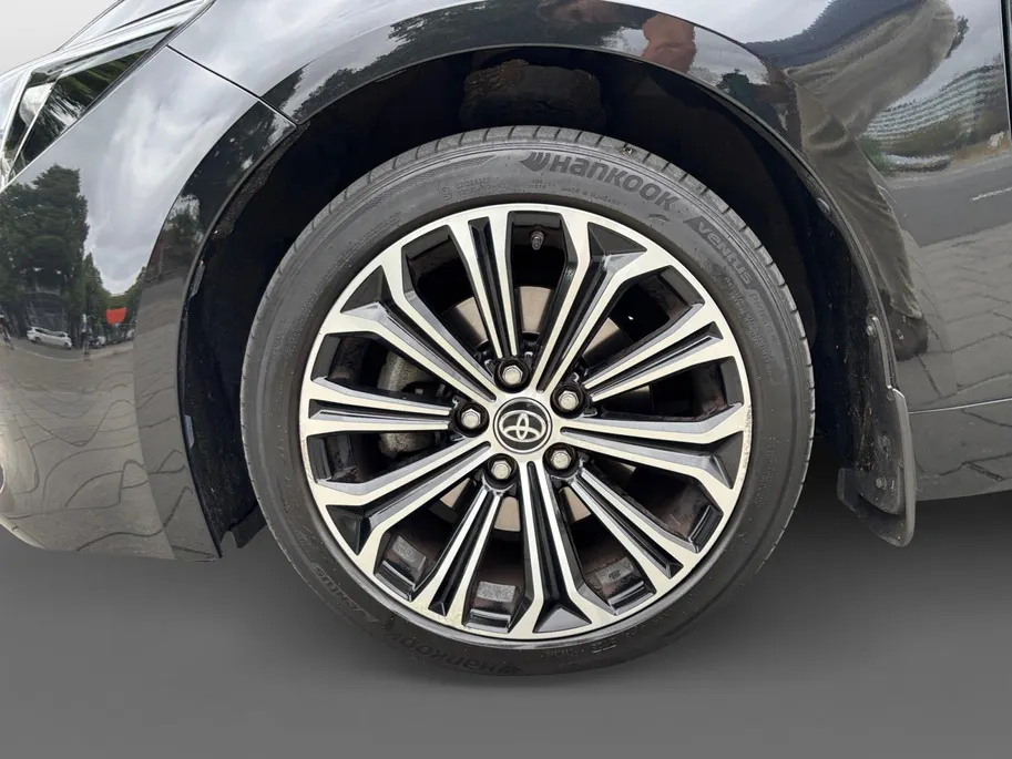 Toyota Corolla Touring Sports 2.0 Hybrid Business Plus | ACHTERUITRIJ CAMERA | ADAPTIVE CRUISE CONTROL | NAVIGATIE | HYBRIDE |