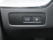 Volvo XC60 2.0 T8 Plug-in hybrid AWD Ultimate Black Edition | Trekhaak elektr. | Luchtvering | Schuifdak | Leer | Geheugenstoelen | B&W audio | Stoelventilatie | Winterset | Zeer nette auto |