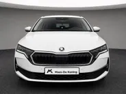 Škoda Octavia Combi 1.5TSI/115PK FL Selection · Apple/Android Car Play · Parkeersensoren · Stoelverwarming · Garantie t/m 04-12-2028 of 120000km.