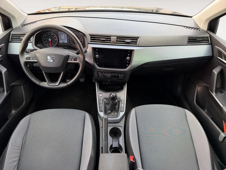 SEAT Arona 1.0 TSI Style Business Intense | Climate Control | Achteruitrijcamera | Parkeersensoren voor & achter | Cruise Control |