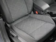 Volkswagen Golf 1.0 eTSI 110pk DSG Life Business · Camera · Apple/Android Car Play · ACC · Sfeerverlichting · Navigatie · Verkeersbord Detectie · Garantie t/m 06-02-2028 of 100.000km