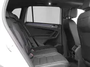 Volkswagen Tiguan 1.5 TSI 150pk DSG R-Line Business+ · Leder · Panoramadak · Apple/Android Car Play · Dodehoeksensor · Elek. Achterklep · 360 Camera · All-season banden · 19'' Inch · EXTRA INRUILKORTING ·