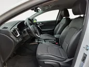 Kia Ceed Sportswagon 1.6i PHEV DynamicPlusLine Navi | Camera | Stoel + Stuurverwarming | Elektr. Achterklep | LED | Apple Carplay & Android Auto | Metallic lak | NAP
