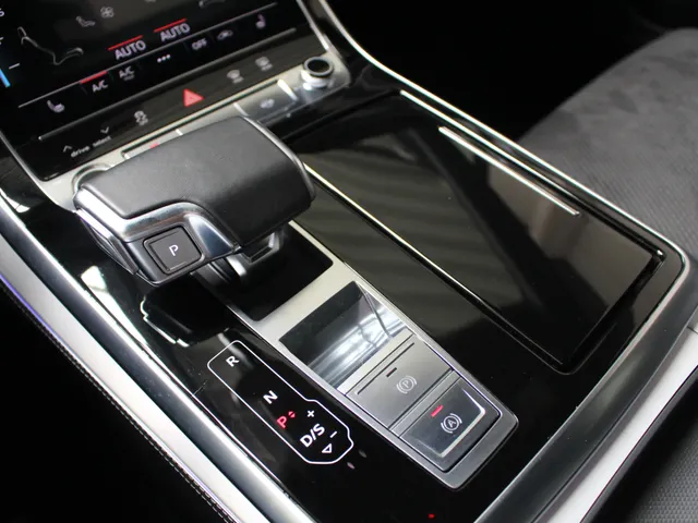 Audi Q7 55 TFSI e quattro Pro Line S Panoramadak | El. Stoelverstelling | PDC+Camera | 20'Velgen