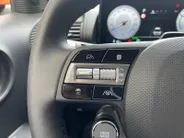 Hyundai Inster Evolve 49 kWh | Nieuw | Uit voorraad leverbaar | Zeer compleet | 360 km range | 360 graden camera | Hyundai Rotterdam - Noord |