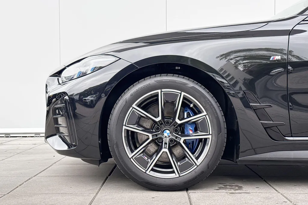 BMW i4 M60