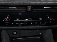 Nissan QASHQAI 1.5 e-Power N-Design | 20inch wielen |360grd camera | parkeersensoren voor en achter | Electrische stoelverstelling met geheugen | Alcantra/lederen bekleding | 205PK | Two-tone lak | Apple carplay & Android auto |