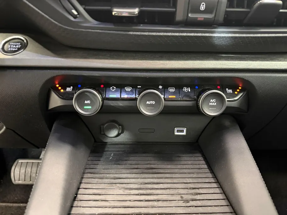 Citroën C5 X 1.2 TURBO | AUTOMAAT | BUSINESS EDITION | NL-AUTO |