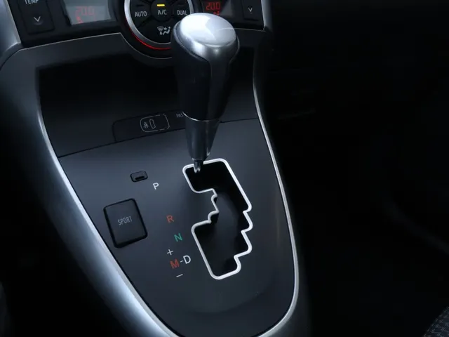 Toyota Verso 1.8 VVT-i Aspiration Automaat | Panoramadak | Trekhaak