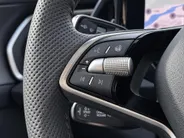 Škoda Kodiaq 1.5 TSI 204pk DSG PHEV Sportline Business · Panoramadak · Wegklapbare Trekhaak · Camera · Elek. Voorstoel · Elek. Achterklep · 19'' Inch · Garantie t/m 24-06-2030 of 100.000km